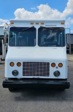 Food Truck with Brand New Kitchen Custom Build - Image 6